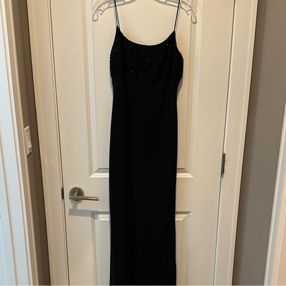 Elegant Black Evening Dress
